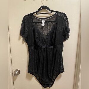 Torrid Black Lace Short Sleeve Bodysuit Size 3 Plus NWT